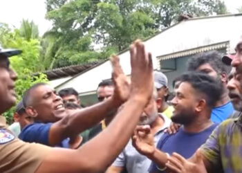 Hemmathagama Residents Capture 71-Year-Old Drug Trafficker, Hand Over to Kegalle Police After Tense Standoff