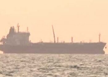 Tankers Reroute Near Strait of Hormuz After U.S. Strikes on Iran, Shipping Rates Surge