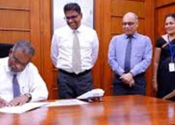 President Anura Kumara Dissanayake Announces Retirement of Finance Secretary Mahinda Siriwardena