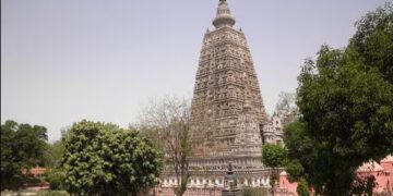 Supreme Court Rejects Plea for Exclusive Buddhist Control of Mahabodhi Temple, Refers Petitioner to High Court