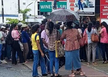 Unemployed Graduates Protest in Battaramulla, Clash with Police