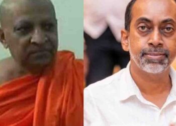 Minister Sunil Senevi Meets Malwatta Maha Thero