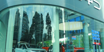 China’s Chery Goes Public in Hong Kong as BYD Faces Legal and Market Challenges