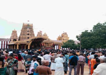 Sampath Bank Strengthens Community Engagement at Nallur Kandaswamy Kovil Festival with 200,000 Devotees