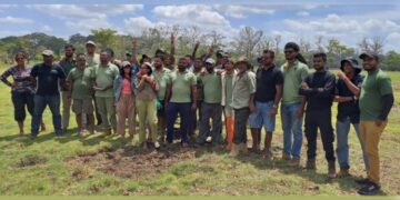 Community Unites to Restore Kalāwewa Grasslands and Protect Elephants