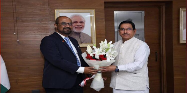 Minister of Energy visit India