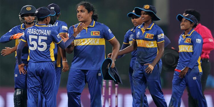 Captain Courageous: Athapaththu’s Stunning Last-Over Spell Keeps Sri Lanka’s Semi-Final Hopes Alive