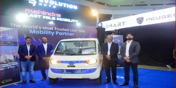 Evolution Auto Unveils the Mahindra ZEO Electric Commercial Transport Vehicle at Colombo Motor Show 2025