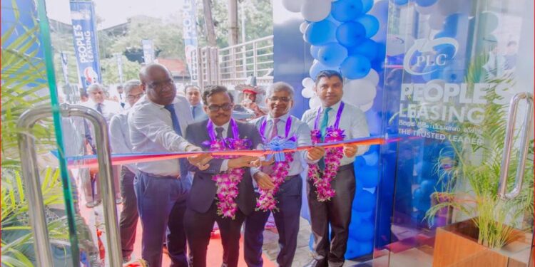 People’s Leasing Strengthens Colombo Presence with the Opening of its 112th Branch in Dematagoda