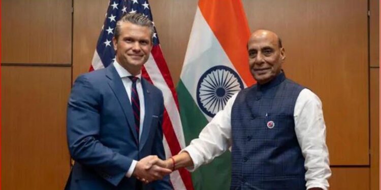 India, US Ink 10-Year Defence Pact as Trade Tensions Simmer