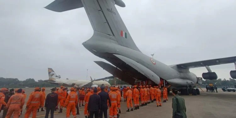 India Launches Operation Sagar Bandhu to Support Sri Lanka After Cyclone Ditwah