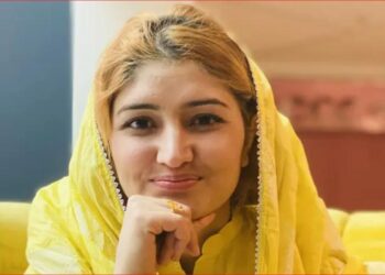 Afghan Journalist Salma Niazi Wins One Young World Journalist of the Year and Lyra McKee Award for Bravery