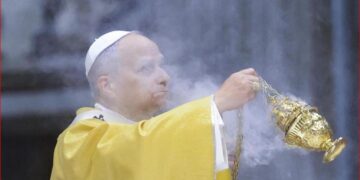 A New Rhythm at the Vatican: Pope Leo XIV’s First Christmas Eve Mass