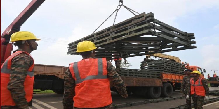 Operation Sagar Bandhu Delivers: 1,000-Tonne Relief Shipment from Tamil Nadu Reaches Sri Lanka