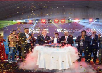 Seaspan and Ceyline Shipping Celebrate 20 Years of Partnership Excellence