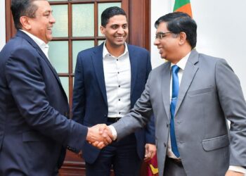 Pyramid Wilmar Md Sajaad Mawzoon Donates 50 Million For Government Dissaster Fund