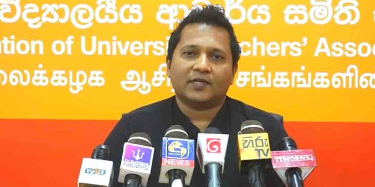 University Lecturers Warn of Continuous Struggle Over Education Reforms
