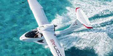 Seaplane Crashes into Gregory Lake in Nuwara Eliya, Several Injured