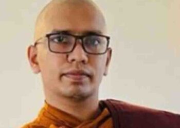 Venerable Balangoda Kassapa Thero Admitted to Trincomalee Hospital While Under Remand