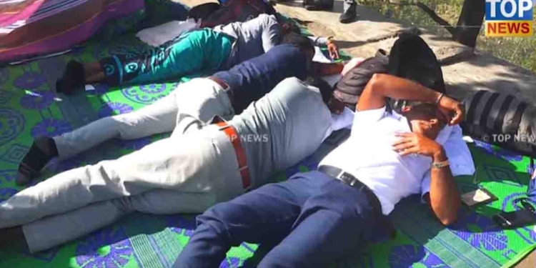 Hunger Strike by Teacher Development Officers at Presidential Secretariat Enters Second Day