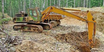 Illegal Gravel Mining Racket Exposed in Kallanchiya Forest Reserve