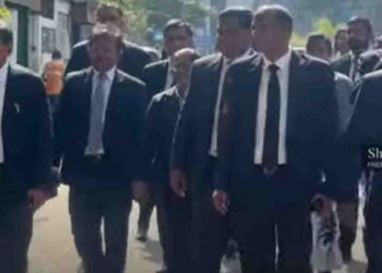 Lawyers Visit Attorney General’s Office to Defend Judicial Independence
