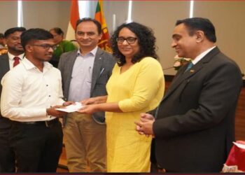 300 Advanced Level Students Receive Mahatma Gandhi Scholarships at National Ceremony