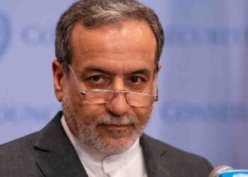 Iran Warns U.S. Over Torpedo Attack on Warship in Indian Ocean