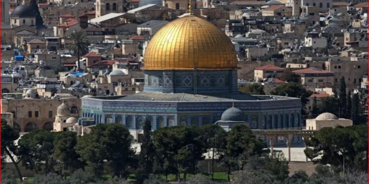 Eight Arab and Islamic Nations Denounce Israel’s Closure of Al-Aqsa Mosque