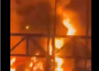 Israeli Airstrikes Target Aqdasiyeh Oil Depot Near Artash Highway in Eastern Tehran