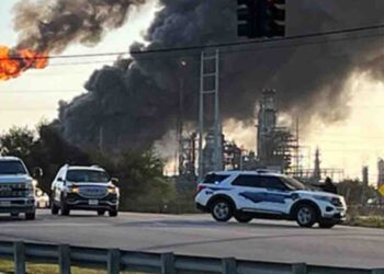 Explosion at Port Arthur Oil Refinery Prompts Safety Warnings for Residents