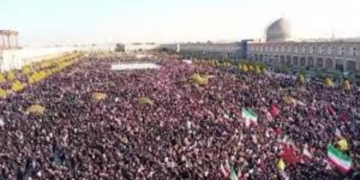 Crowds in Tehran and Isfahan Mourn Khamenei as Calls for Revenge Intensify