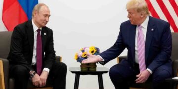 US Temporarily Lifts Ban on Purchasing Russian Crude Oil to Stabilize Global Energy Market