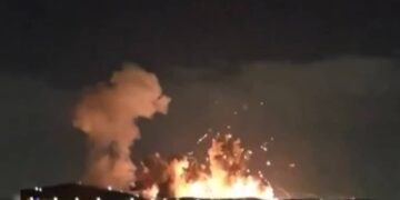 Mountains Near Isfahan Continue Erupting After U.S. Airstrikes