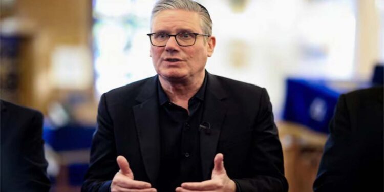 Starmer Under Pressure as Parliament Weighs Probe Into Mandelson Affair