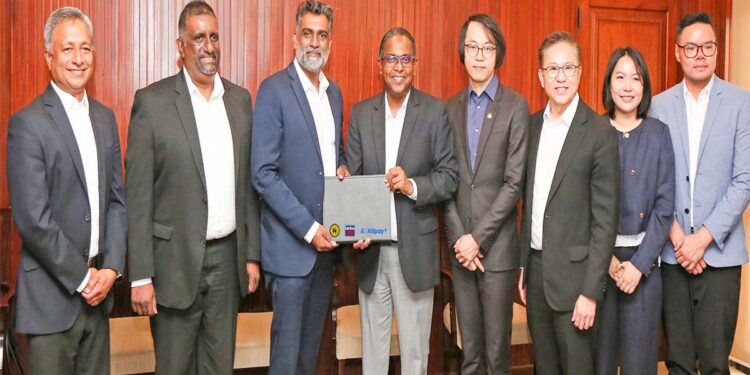 LankaPay, SLTDA, and Alipay+ join hands to Drive Tourism Growth and QR Payment Adoption
