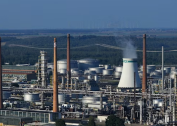 Sri Lanka Reaches Deal with Russia to Begin Oil Supplies from Mid-April
