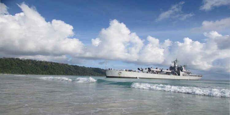 Indian Navy Ship Airavat visits Colombo