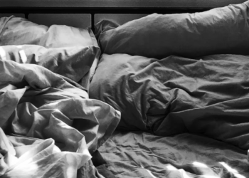 Insomnia Explained: Causes, Health Risks and Effective Ways to Break the Sleepless Cycle