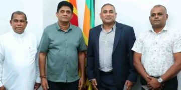Former Ampara Urban Council Leaders Join Samagi Jana Balawegaya After Meeting Opposition Leader