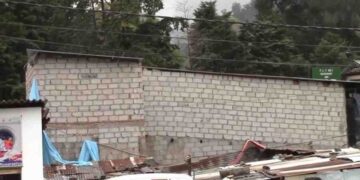 Beautiful Nuwara Eliya in Ruins! Illegal Constructions Everywhere as Authorities Sleep—Is Political Influence Behind It All? What Punishment Will They Face?