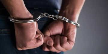 Supported underworld leader Keselwatte Dinusha to forge a fake passport! Deputy Controller of Immigration arrested! – Sri Lanka Latest News