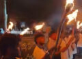 Torch-Wielding Medical Students Storm Karapitiya! Video I Sri Lanka Latest News