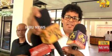 Government Begins to Hate the Media? Lalkantha Covers the Camera; Wasantha Samarasinghe Removes the Microphone! VIDEO I Sri Lanka Latest News
